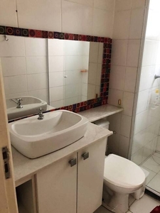 Apartamento com 2 Quartos e 1 banheiro à Venda, 45 m² por R$ 170.000