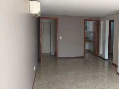 Apartamento Reformado (510) - Ed. Mercedes Urquiza - Asa Norte.