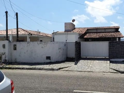 Casa de 214m² para locação residencial ou comercial nos expedicionários - João Pessoa PB.