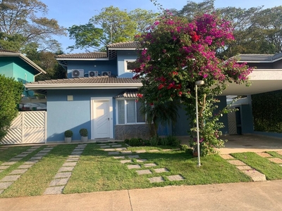 Casa em Chácara de La Rocca, Carapicuíba/SP de 221m² 3 quartos à venda por R$ 1.194.000,00