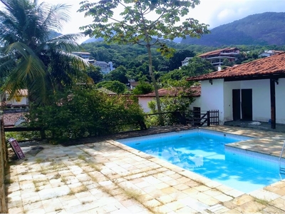 Casa em Freguesia (Jacarepaguá), Rio de Janeiro/RJ de 610m² 4 quartos para locação R$ 5.000,00/mes