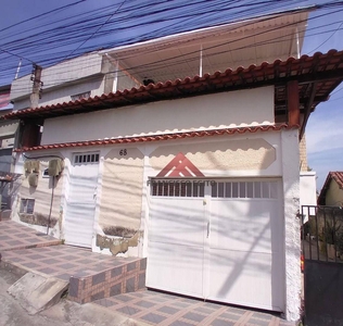 Casa em Gradim, São Gonçalo/RJ de 139m² 2 quartos à venda por R$ 400.000,00 ou para locação R$ 1.500,00/mes