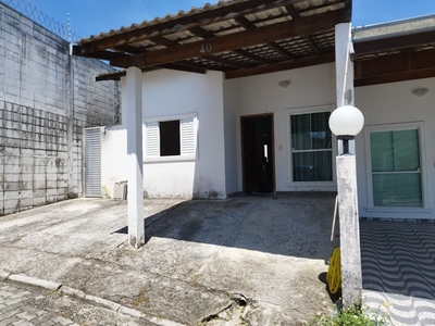 Casa em Jardim Maria Amélia, Jacareí/SP de 67m² 2 quartos à venda por R$ 207.000,00