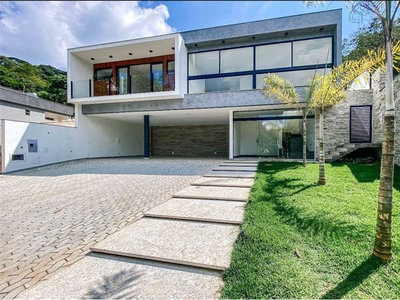 Casa em Novo Horizonte, Juiz de Fora/MG de 310m² 4 quartos à venda por R$ 2.589.000,00