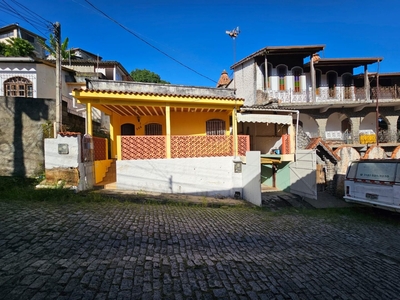Casa em Parque Maria Teresa, Nova Friburgo/RJ de 146m² 3 quartos à venda por R$ 369.000,00