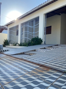 Casa em Ponta Negra, Natal/RN de 220m² 4 quartos à venda por R$ 449.000,00