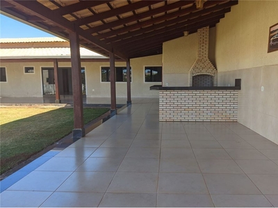 Casa em Setor Habitacional Samambaia (Taguatinga), Brasília/DF de 90m² 2 quartos à venda por R$ 719.000,00