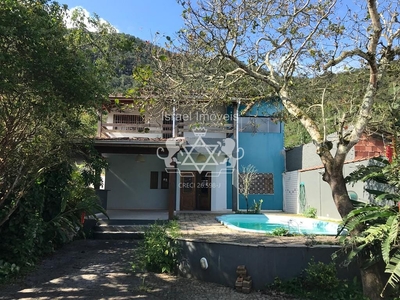 Casa em Sumaré, Caraguatatuba/SP de 140m² 3 quartos à venda por R$ 789.000,00