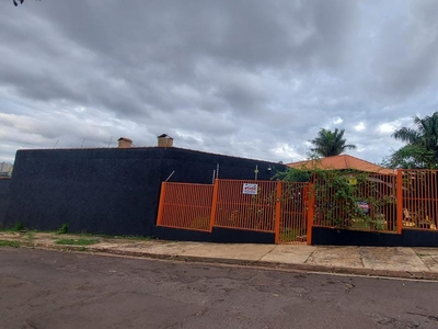 Casa em Vila Planalto, Campo Grande/MS de 320m² 3 quartos à venda por R$ 849.000,00
