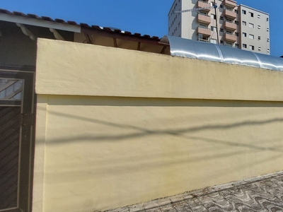 Casa em Vila Tupi, Praia Grande/SP de 70m² 2 quartos à venda por R$ 319.000,00
