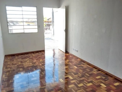 Casa para alugar em Santa Terezinha de 85.00m² com 3 Quartos e 1 Garagem