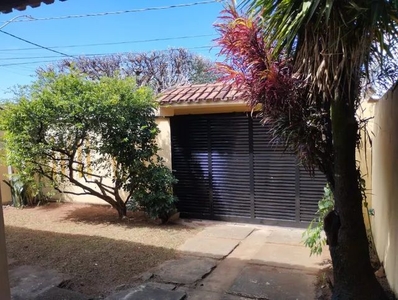 Casa para aluguel, 3 quartos, 1 suíte, Cidade Jardim - Uberlândia/MG