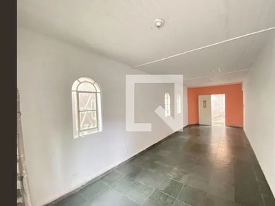 Casa para Aluguel - Água Fria, 2 Quartos, 80 m2