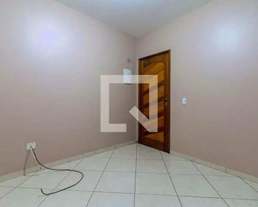 Casa para Aluguel - Itaquera, 1 Quarto, 26 m2