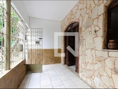 Casa para Aluguel - Nazaré, 3 Quartos, 110 m2