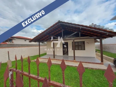Casa para aluguel possui 150 metros quadrados com 4 quartos em Centro - Jaraguá do Sul - S