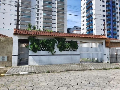 Casa para aluguel tem 300 metros quadrados com 3 quartos em Guilhermina - Praia Grande - S