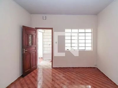 Casa para Aluguel - Vila Santa Clara, 2 Quartos, 180 m2