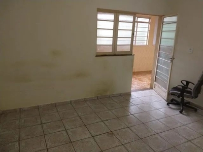 Casa para Locação em Mogi das Cruzes, Jardim São Pedro, 2 dormitórios, 1 banheiro, 2 vagas