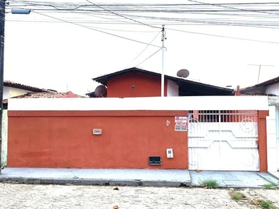 Casa Residencial Mirassol, Bairro Aeroporto