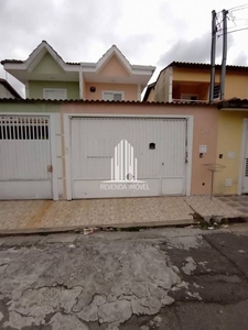 Sobrado com 3 Quartos e 4 banheiros à Venda, 133 m² por R$ 596.000