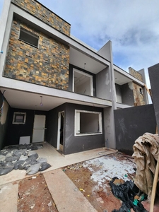 Sobrado em Fazendinha, Curitiba/PR de 121m² 3 quartos à venda por R$ 584.000,00
