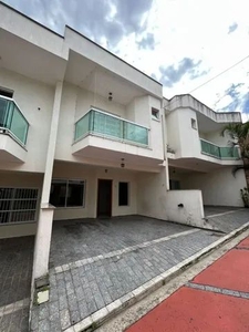 Village com 3 dormitórios para alugar, 105 m² por R$ 3.022,25/mês - Vila Taquari - São Pau