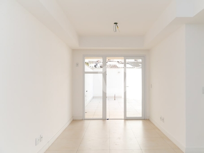 Apartamento à venda com 135m², 2 quartos e 1 vaga