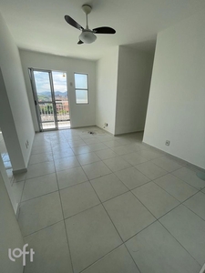 Apartamento à venda em Taquara com 50 m², 2 quartos, 1 vaga