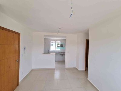 Apartamento com 3 quartos à venda no bairro Candelária, 67m²