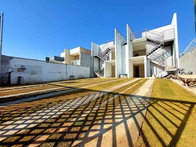 Casa com 2 quartos à venda no bairro Vale das Orquídeas, 110m²