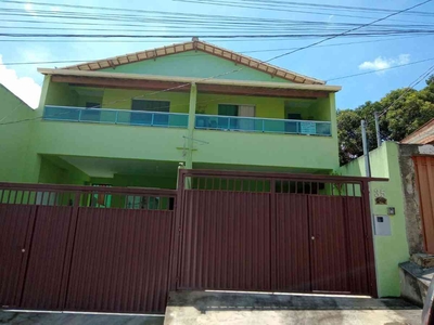 Casa com 3 quartos à venda no bairro Chácara Cotia, 110m²
