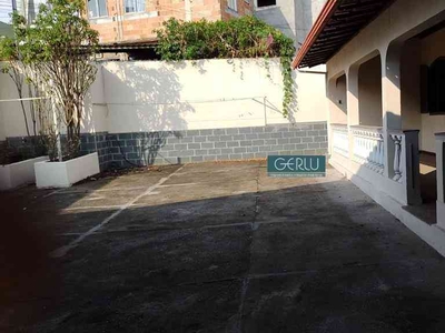 Casa com 3 quartos à venda no bairro São Cristóvão, 400m²