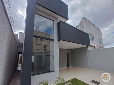 Casa com 3 quartos à venda no bairro Três Marias, 143m²