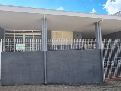 Casa com 3 quartos para alugar na vila zanetti, são joão da boa vista por r$ 1.800