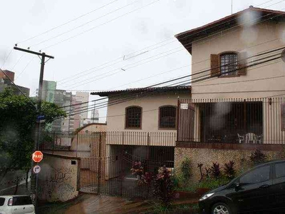 Casa com 4 quartos à venda no bairro Anchieta, 460m²