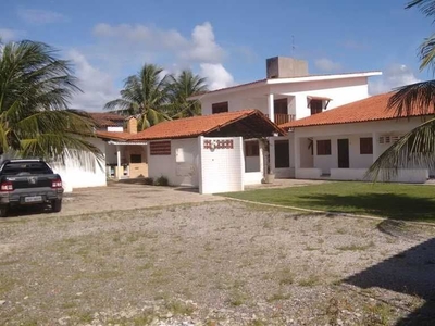 Casa na segunda rua paralela a Pousada Aruanã, edificada em 2 lotes de terrenos !!!