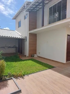 Espaçosa Casa de 160m² com Churrasqueira e Suíte - Saquarema, RJ, Próxima à Praia