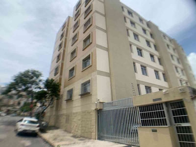 Apartamento com 3 quartos para alugar no bairro Santa Efigênia, 100m²