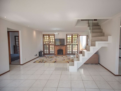 Casa em Terras do Madeira, Carapicuíba/SP de 260m² 4 quartos à venda por R$ 799.000,00
