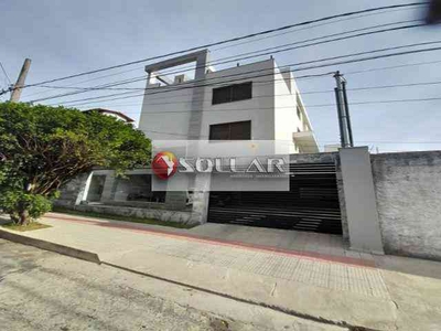 Cobertura com 4 quartos à venda no bairro Itapoã, 180m²