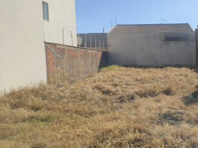 Terreno em Loteamento Chamonix, Londrina/PR de 10m² à venda por R$ 259.000,00