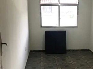 Alugo quarto para homens