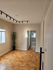 Apartamento à venda em Vila Olímpia com 69 m², 2 quartos, 1 suíte, 1 vaga