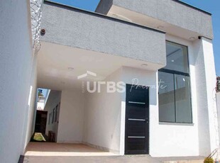 Casa com 3 quartos à venda no bairro Jardim Novo Mundo, 195m²