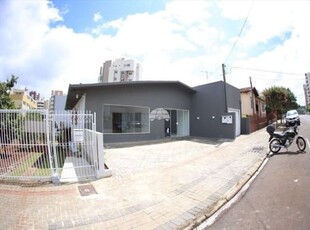 Casa com 3 quartos para alugar na rua ibiporã, 1019, centro, pato branco, 105 m2 por r$ 4.500