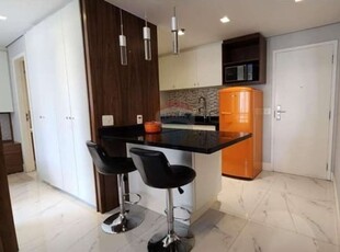 Lindo apartamento reformado mobiliado com suite