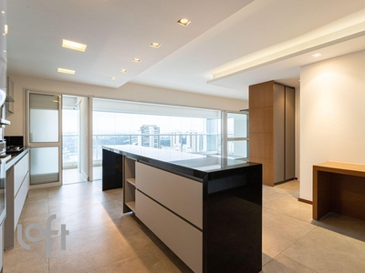Apartamento à venda em Pinheiros com 84 m², 1 quarto, 1 suíte, 2 vagas