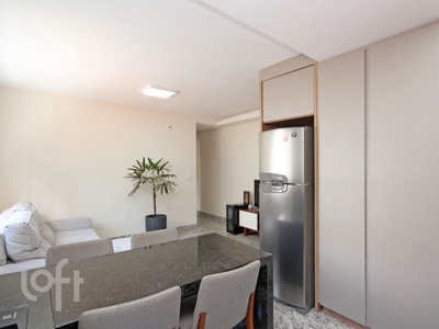 Apartamento à venda em Lourdes com 59 m², 2 quartos, 2 suítes, 1 vaga