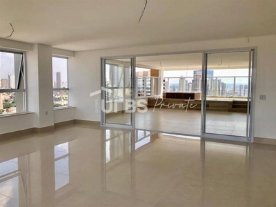 Cobertura com 4 quartos à venda, 431.0m²